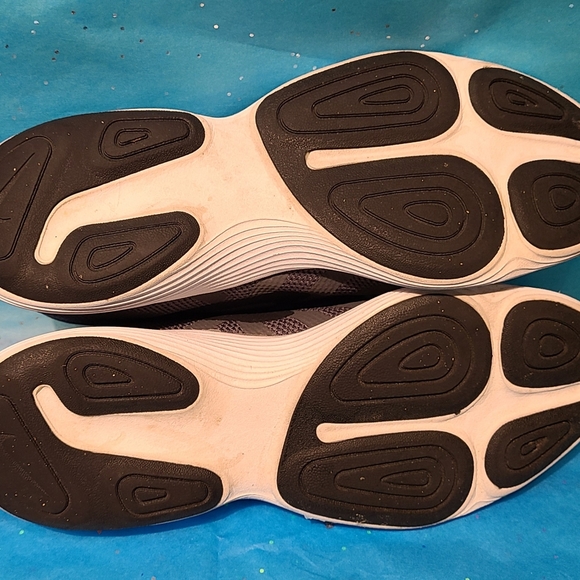 Nike Men's Air Max Running Shoe - Picture 7 of 7